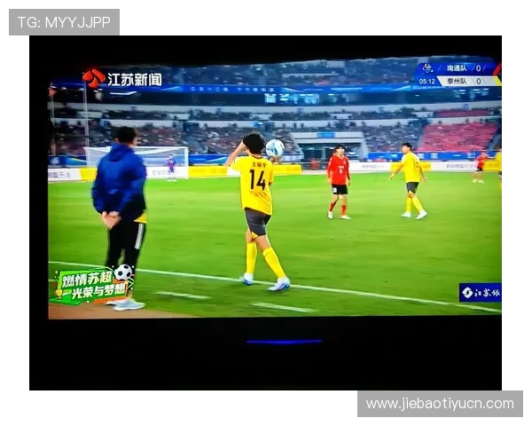 下载看球吧app一手掌握足球赛事信息，提供全方位的比赛直播和赛况分析